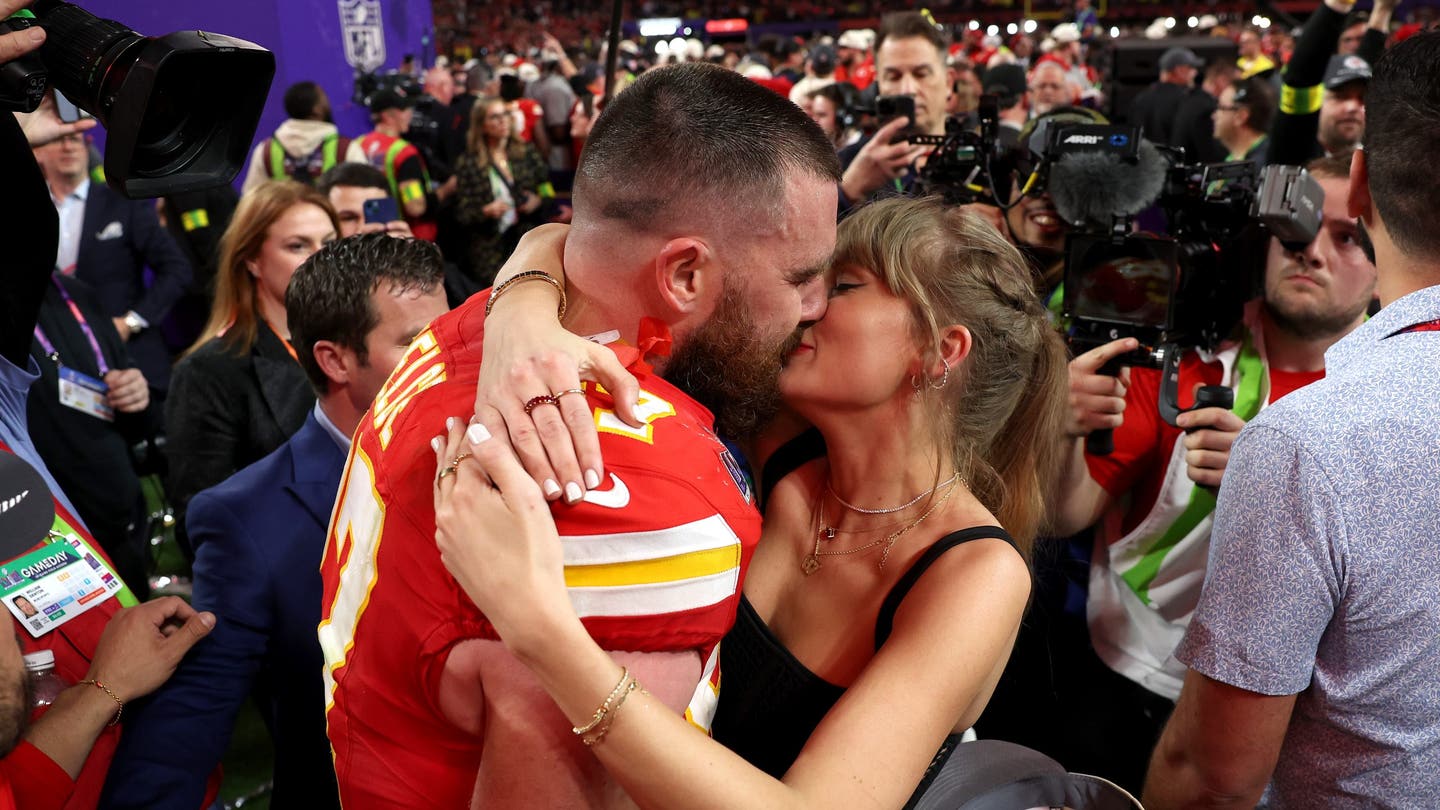 Travis Kelce and Taylor Swift Romance Draws Reaction from 'Jeopardy!'