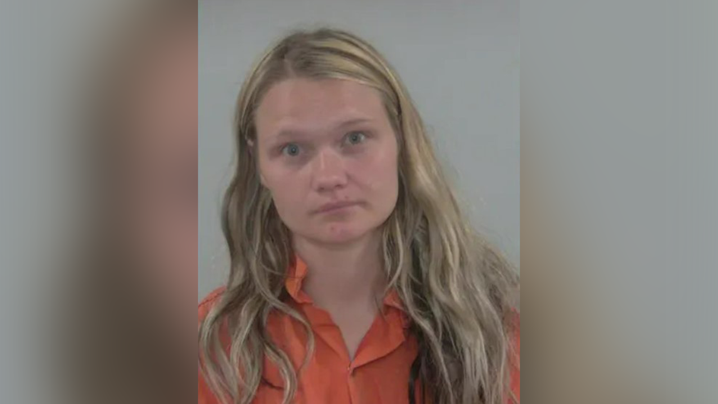 Naked woman arrested after breaking into house, leaves her own children alone
