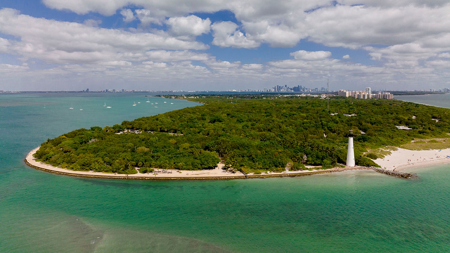 Tragedy on Key Biscayne: 15-Year-Old Ballerina Struck and Killed by Boat