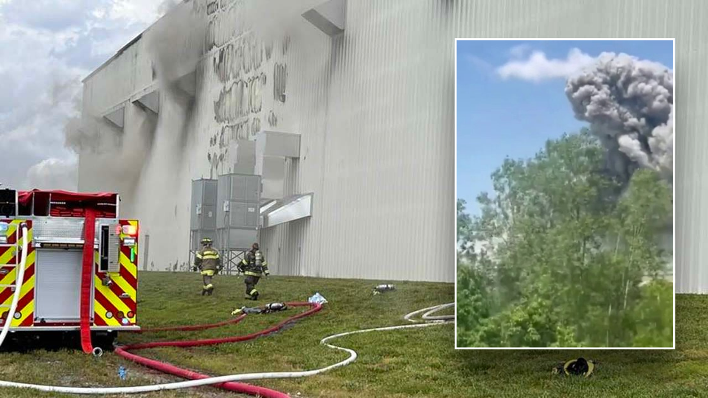 Fireworks Warehouse Explodes on Memorial Day, Forming Mushroom Cloud