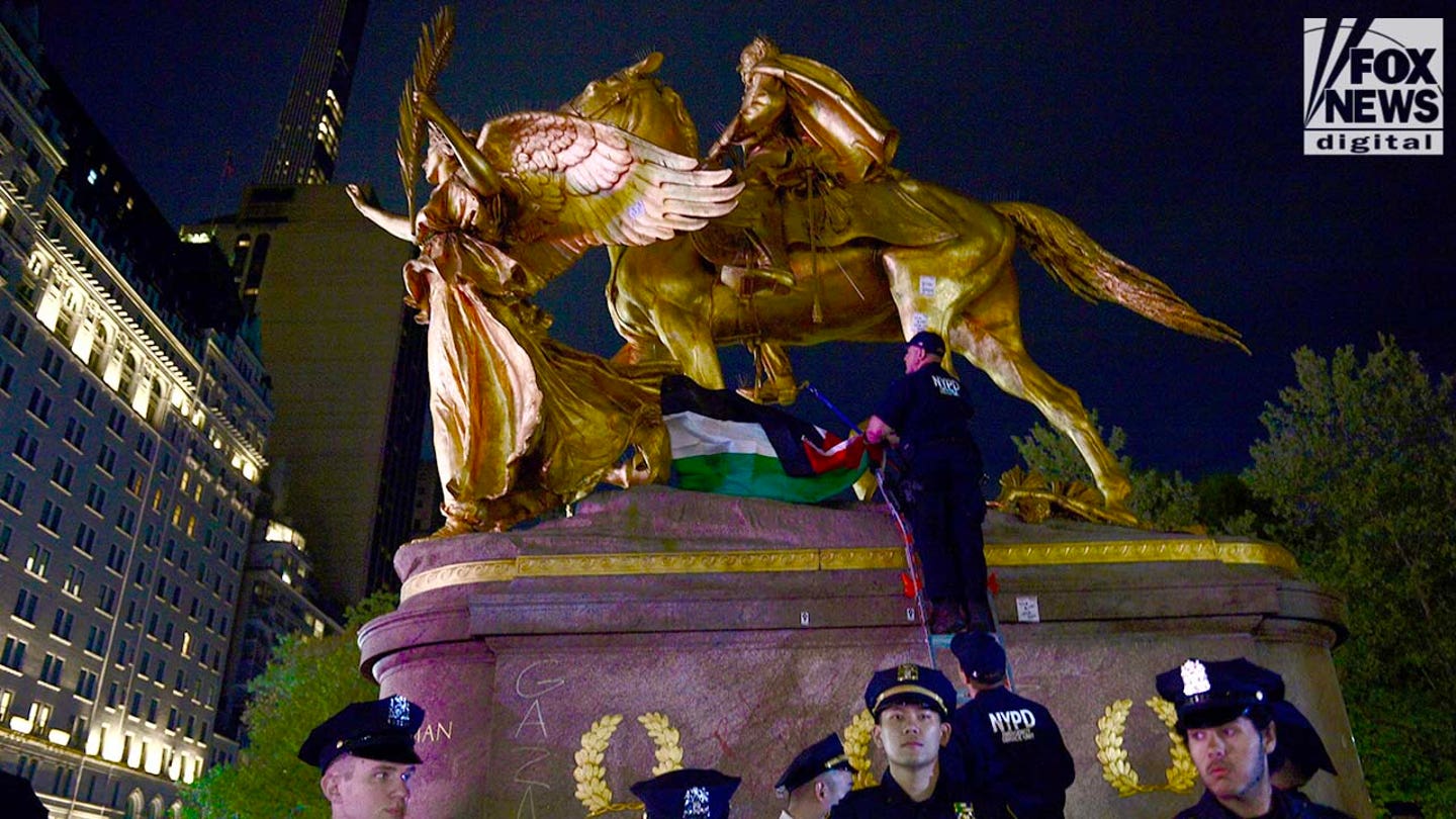 Anti-Israel Protesters Deface World War I Memorial in Central Park