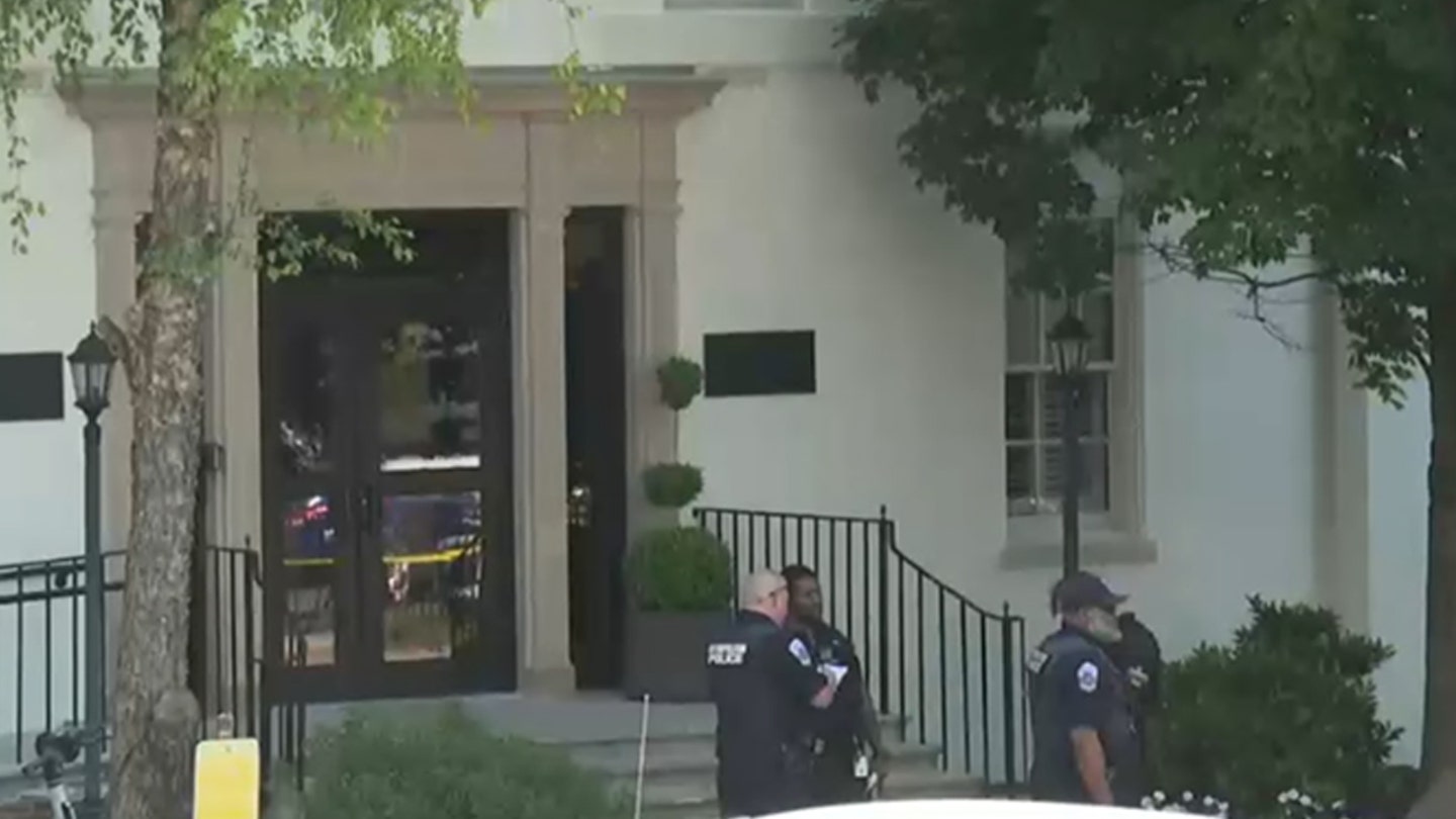 Suspicious Package Prompts Evacuation of RNC Headquarters