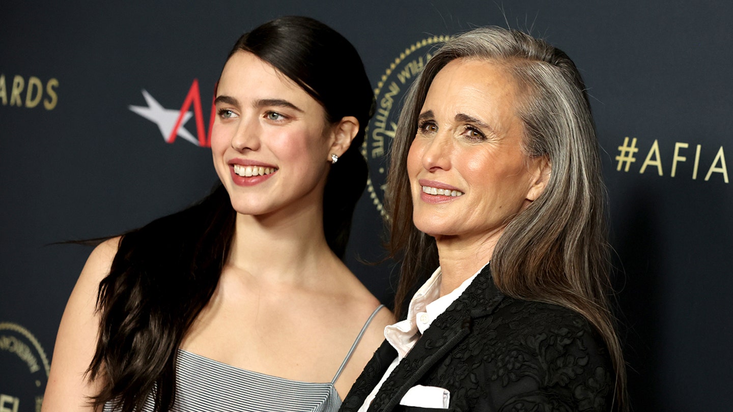 Hollywood Mothers and Daughters: A Look at 8 Celebrity Mom-Child Acting Duos