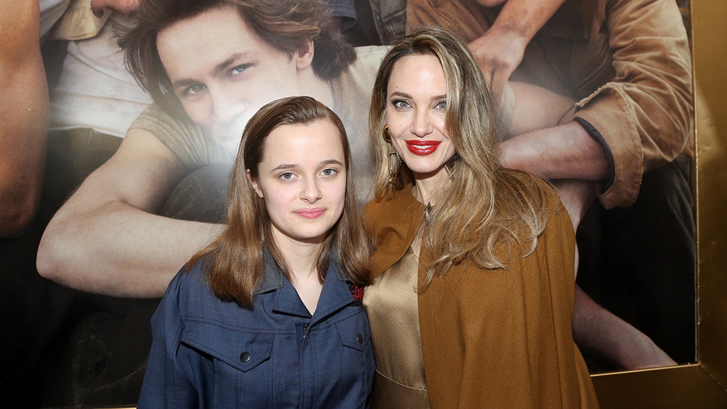 Hollywood Mothers and Daughters: A Look at 8 Celebrity Mom-Child Acting Duos