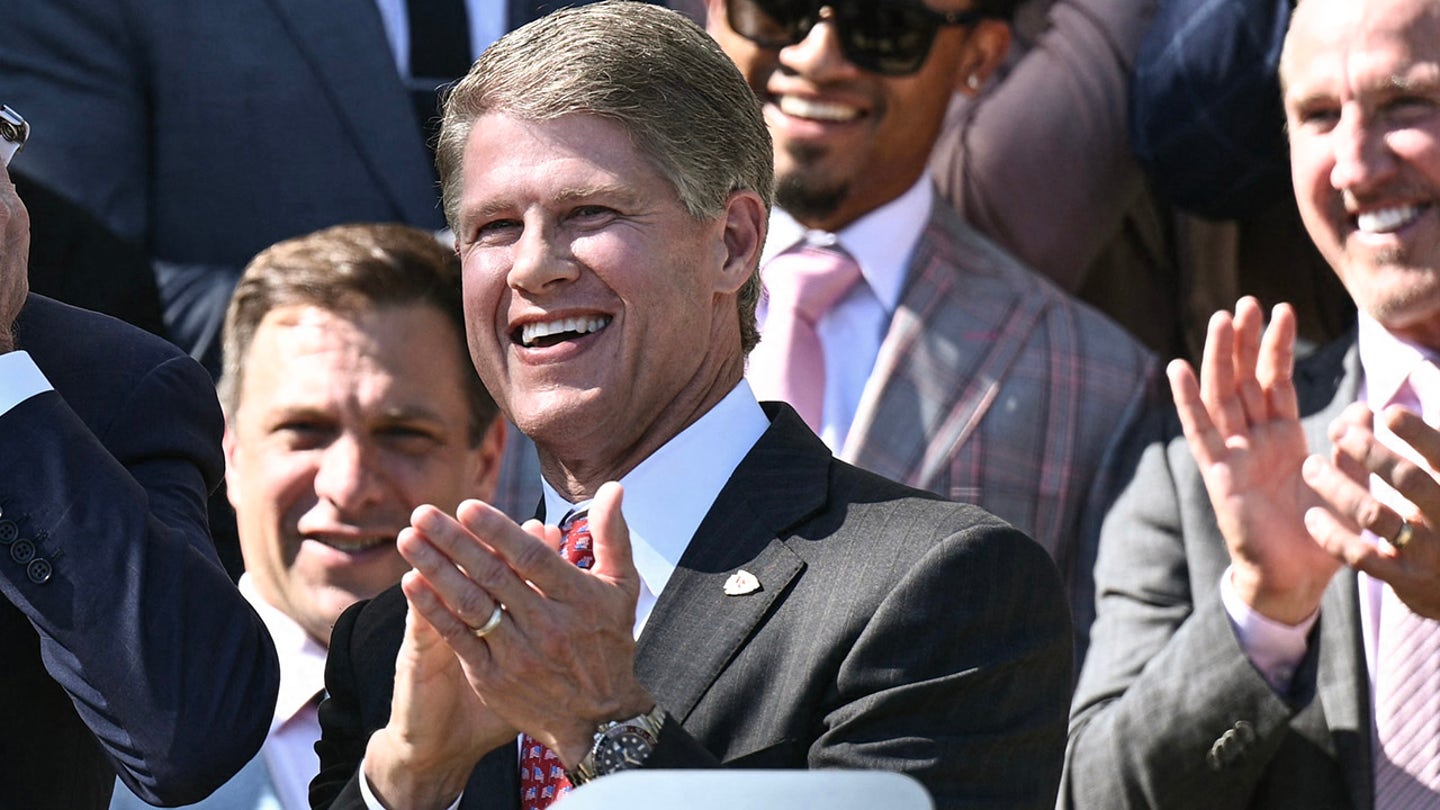 Chiefs Celebrate Back-to-Back Super Bowl Titles at White House Amidst Political Divide