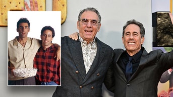 'Seinfeld' star makes first public appearance in 8 years to support comedian