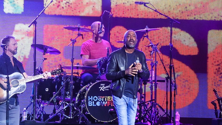 Darius Rucker says his mom was his 'biggest cheerleader'