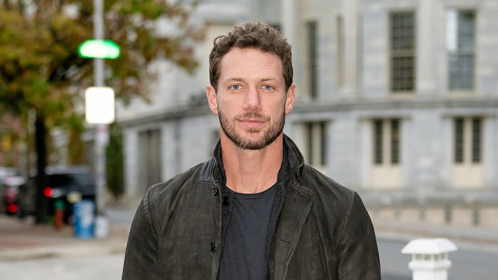 'General Hospital' star, Johnny Wactor's brother speaks at a press conference