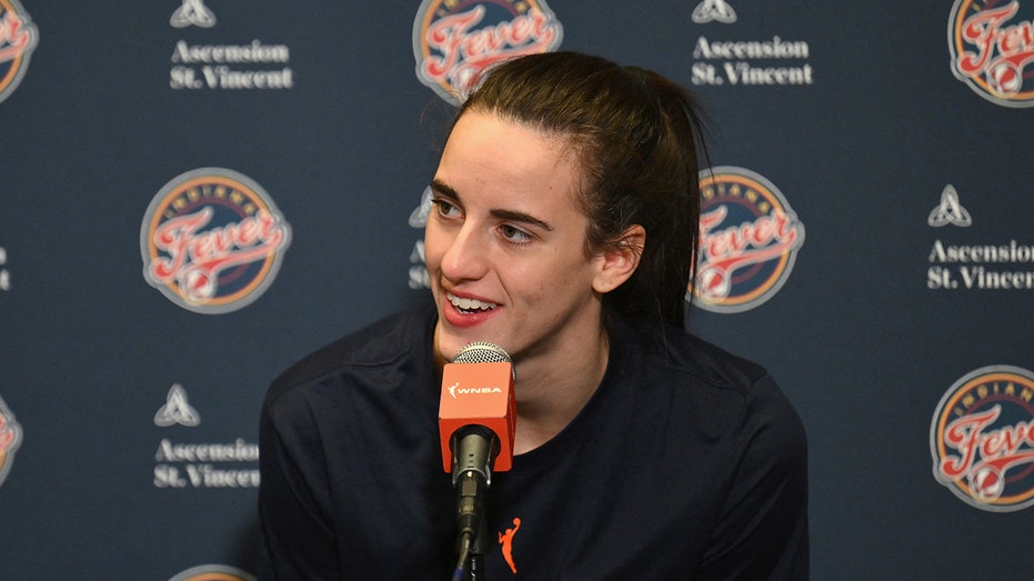 Caitlin Clark says she talks with media more than her ‘own family’ through early portion of WNBA rookie season