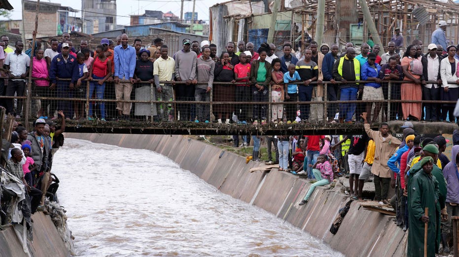 Kenya president declares public holiday to mourn hundreds of flood victims