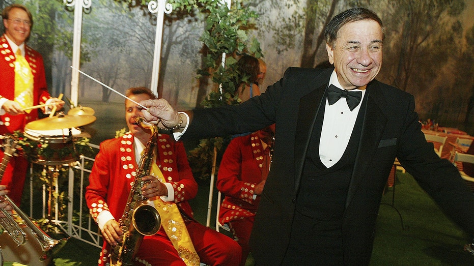 ‘Mary Poppins,’ ‘It’s a Small World’ songwriter Richard M. Sherman dead at 95