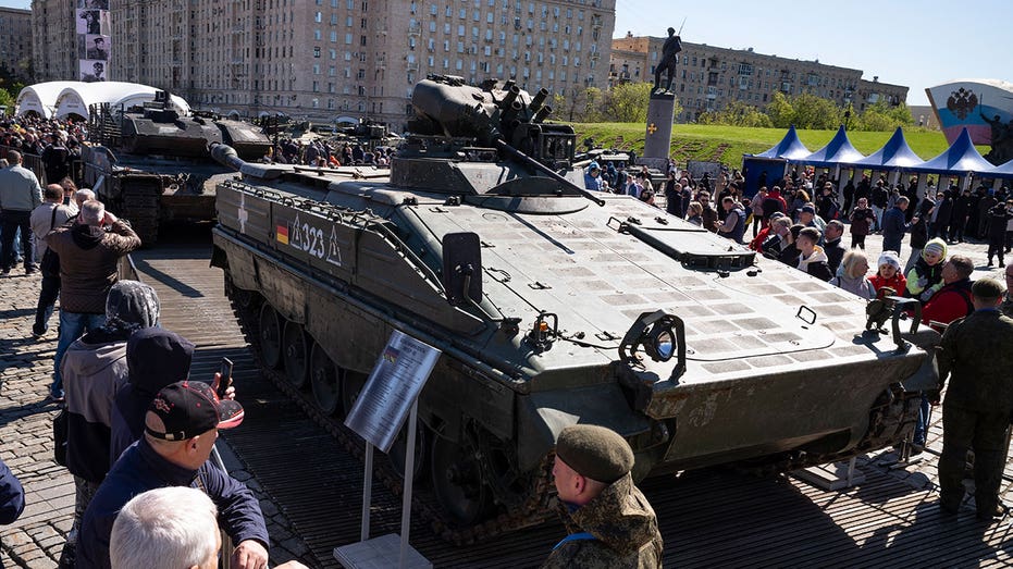 Kremlin spox slams French president, UK foreign secretary, calling criticisms of war in Ukraine 'dangerous'