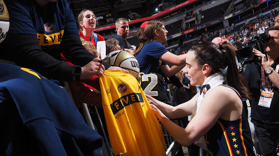 Fever’s Caitlin Clark draws in record crowd for Indiana debut: ‘Pretty unheard of’