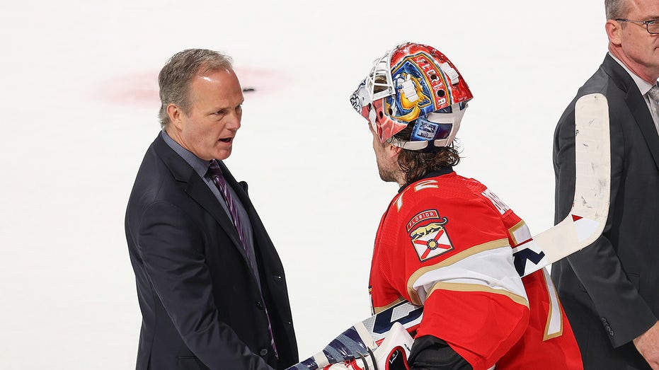 Lightning coach apologizes for saying goalies ‘might as well put skirts on’ after backlash