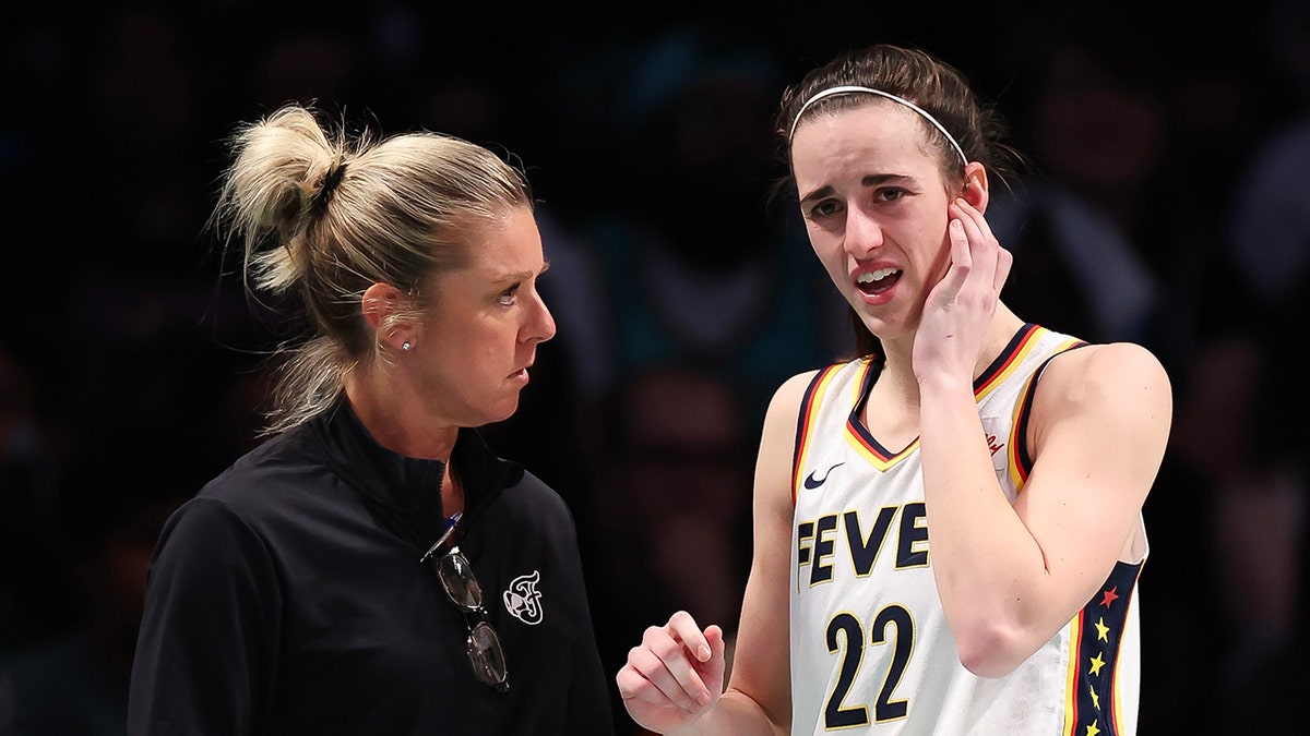 Caitlin Clark: Defying Coach Christie Sides in College Basketball