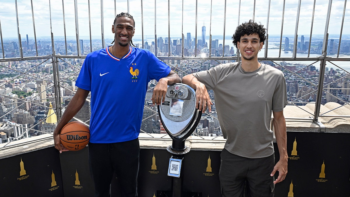 Alexandre Sarr and Zaccharie Risacher at the Empire State Building