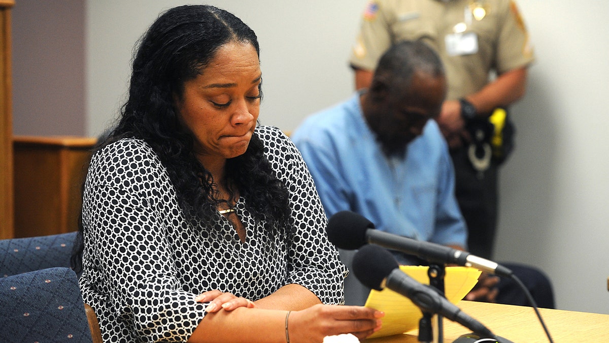 Arnelle Simpson speaking at O.J. Simpson's 2017 parole hearing in Las Vegas
