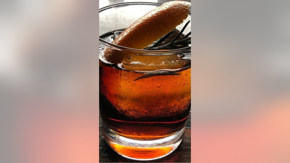 Bourbon drink