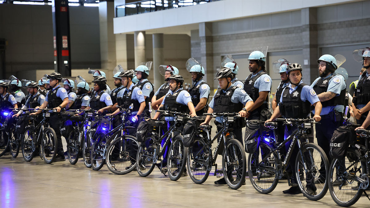 chicago police officers in training for the DNC