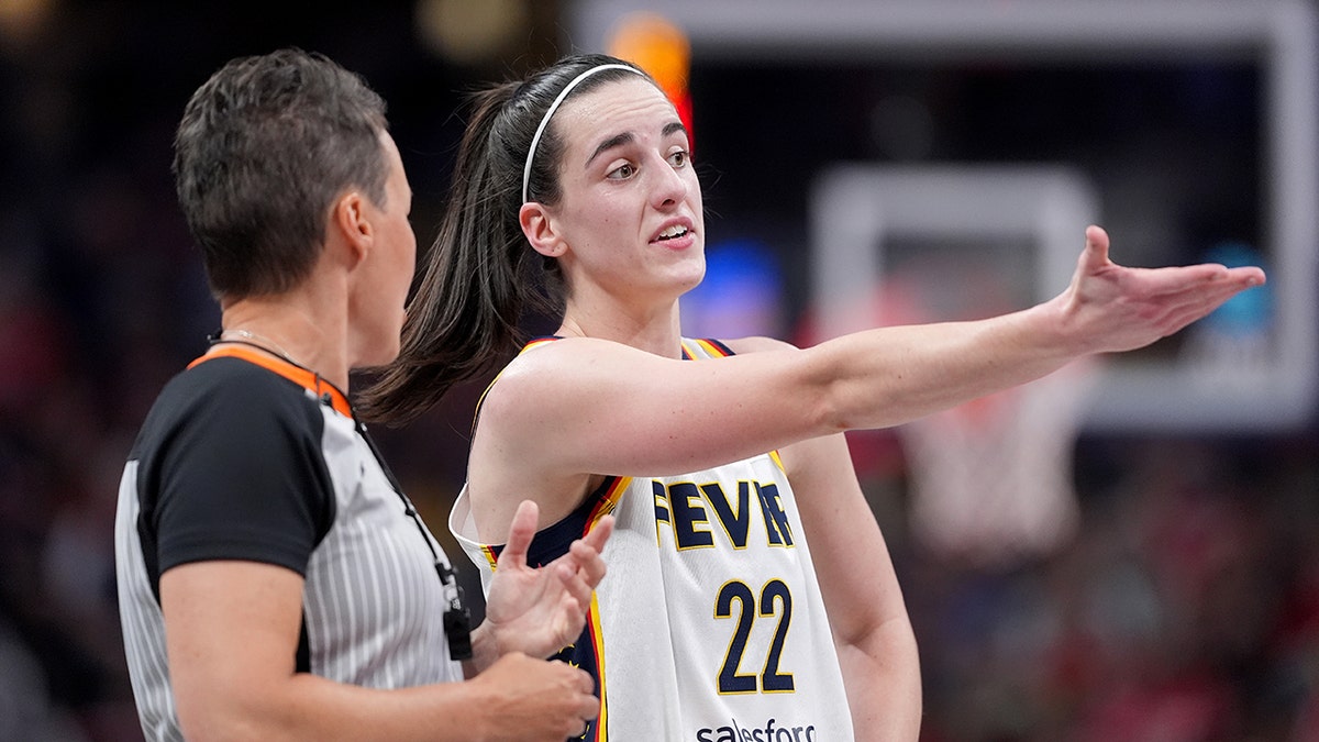 WNBA fans argue referees missed blatant foul against Caitlin Clark as  surging Fever extend winning streak | Fox News