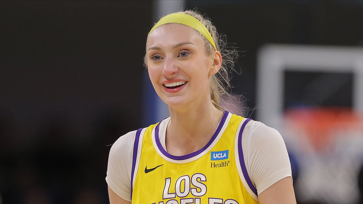Sparks rookie Cameron Brink gushes about relationship with boyfriend | Fox News