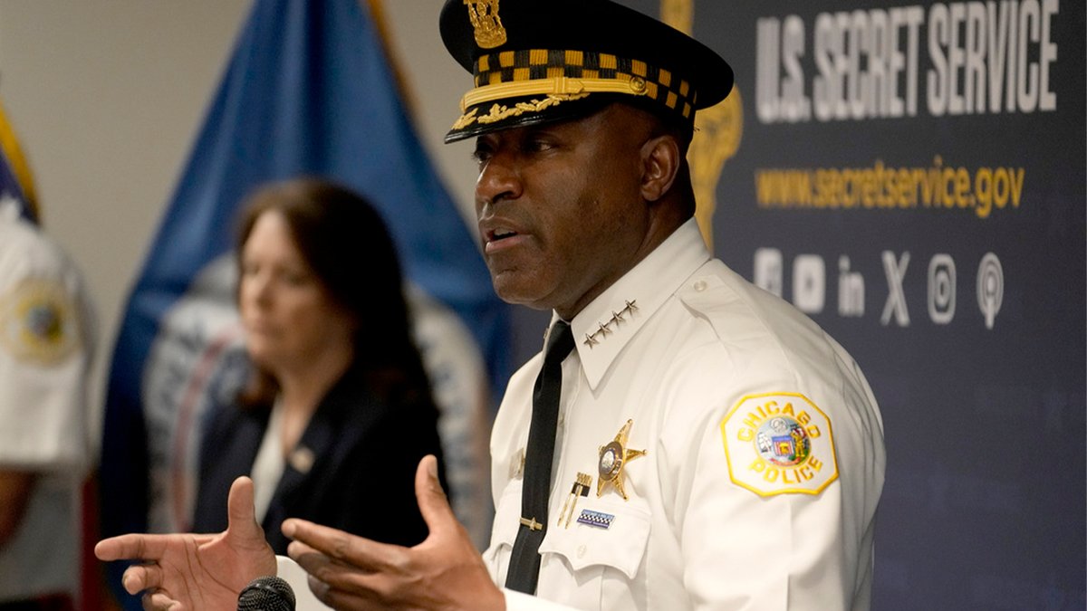 Chicago Police Superintendent Larry Snelling
