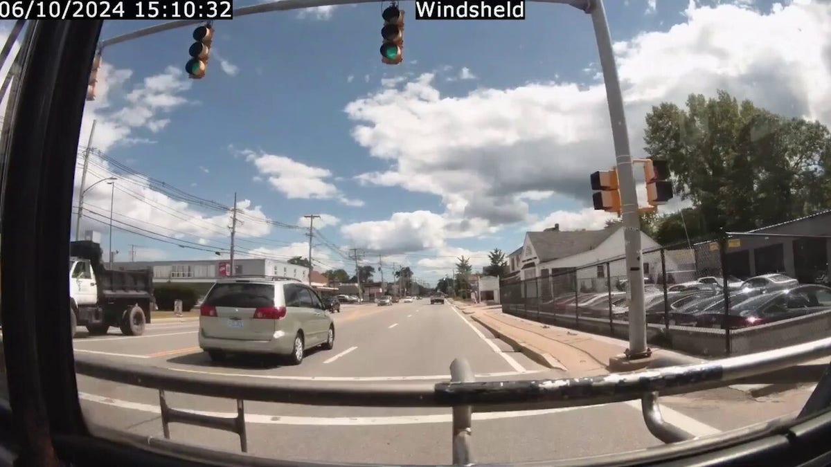 Deer Crashes Through Bus Windshield While Driver Calmly Continues His ...