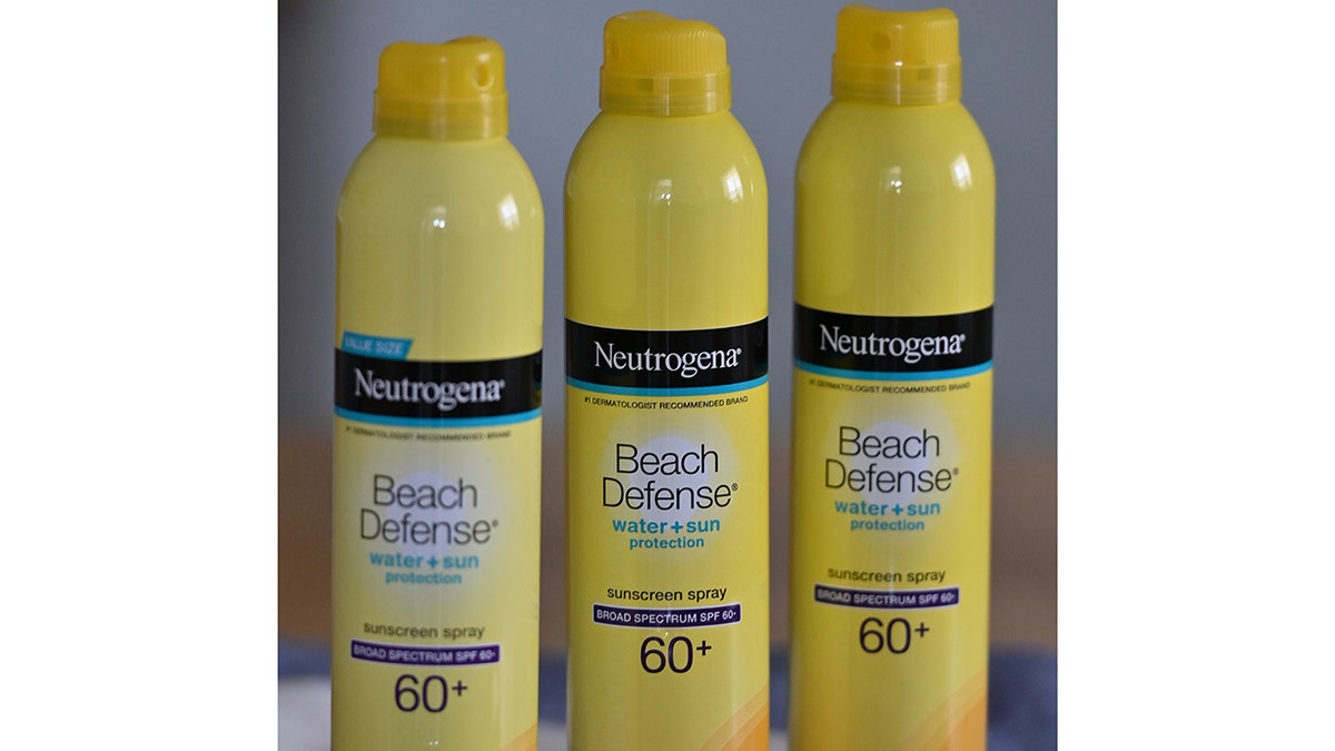 neutrogena sunscreen bottles