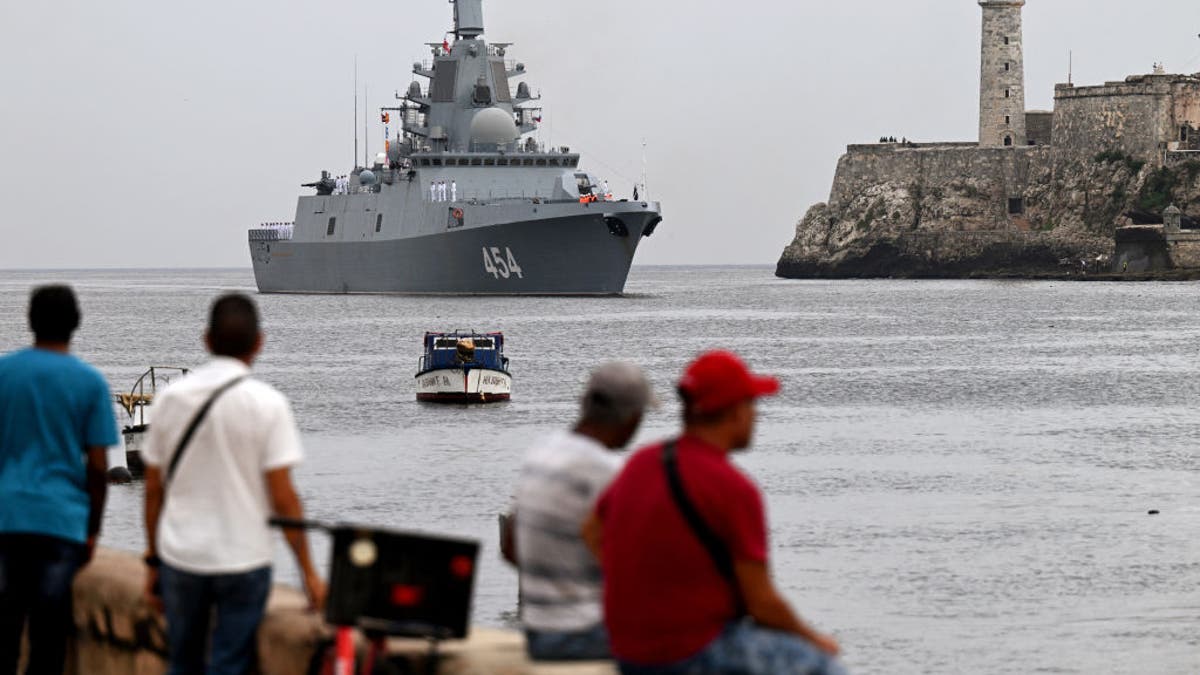 Russian warship in Cuba