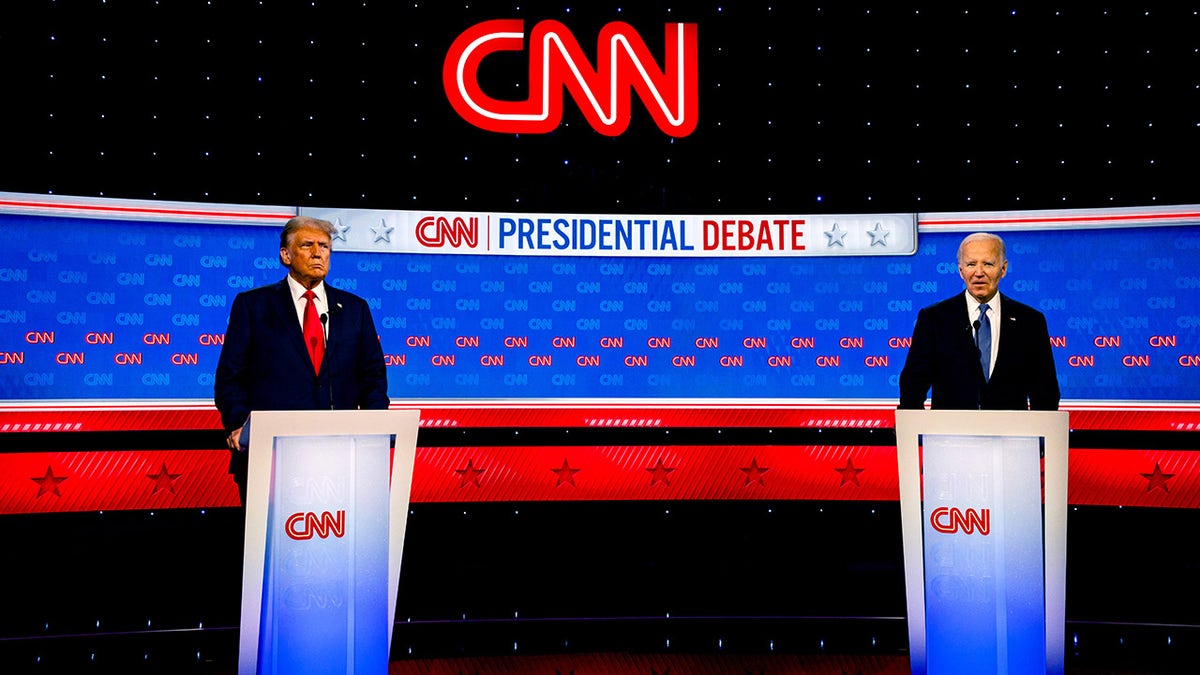 Trump y Biden en el escenario del debate