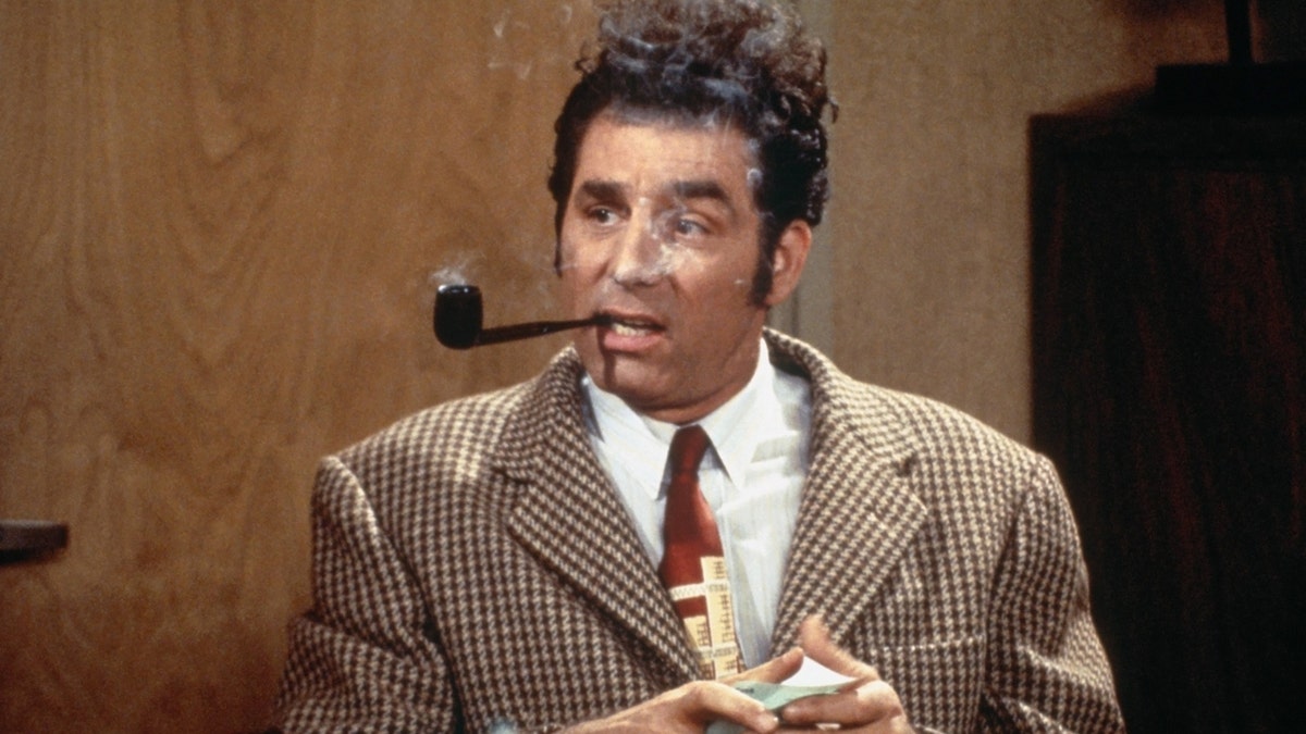 Kramer smokes a pipe in Seinfeld