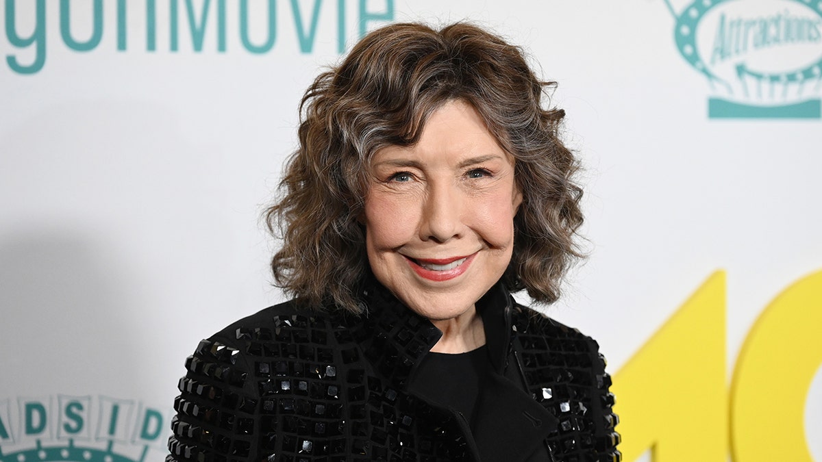 Close up of Lily Tomlin