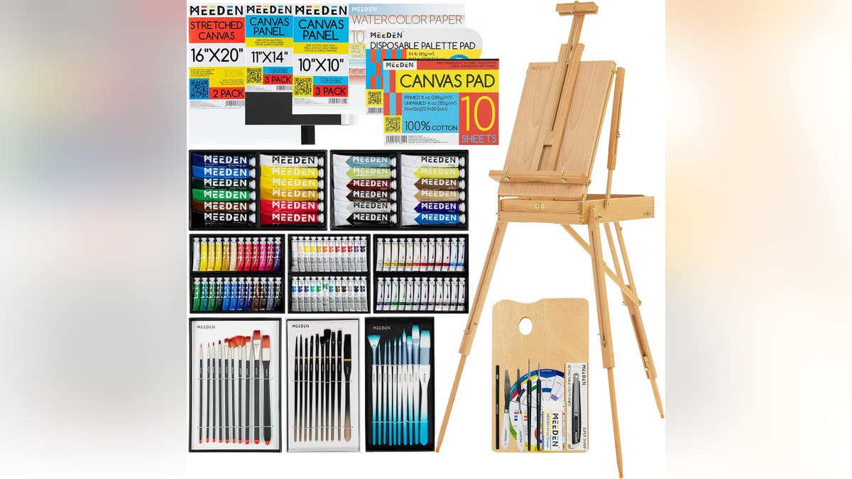 This painting kit comes with a beautiful easel.