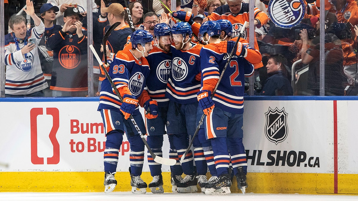 Oilers' first-period goal