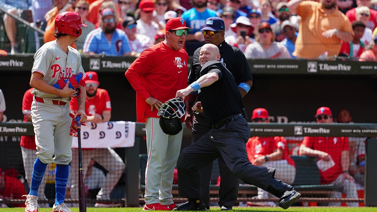 Phillies Manager Rob Thomson's Screaming Match With Umpire Leads To ...