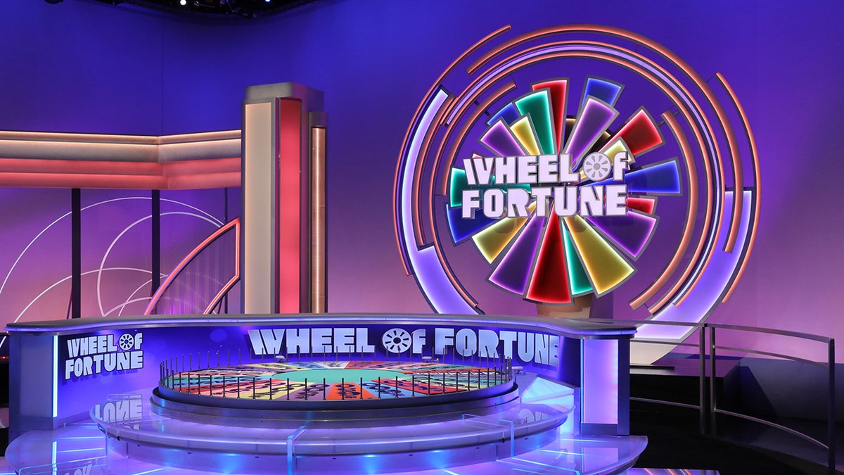 Photo of the Wheel of Fortune set