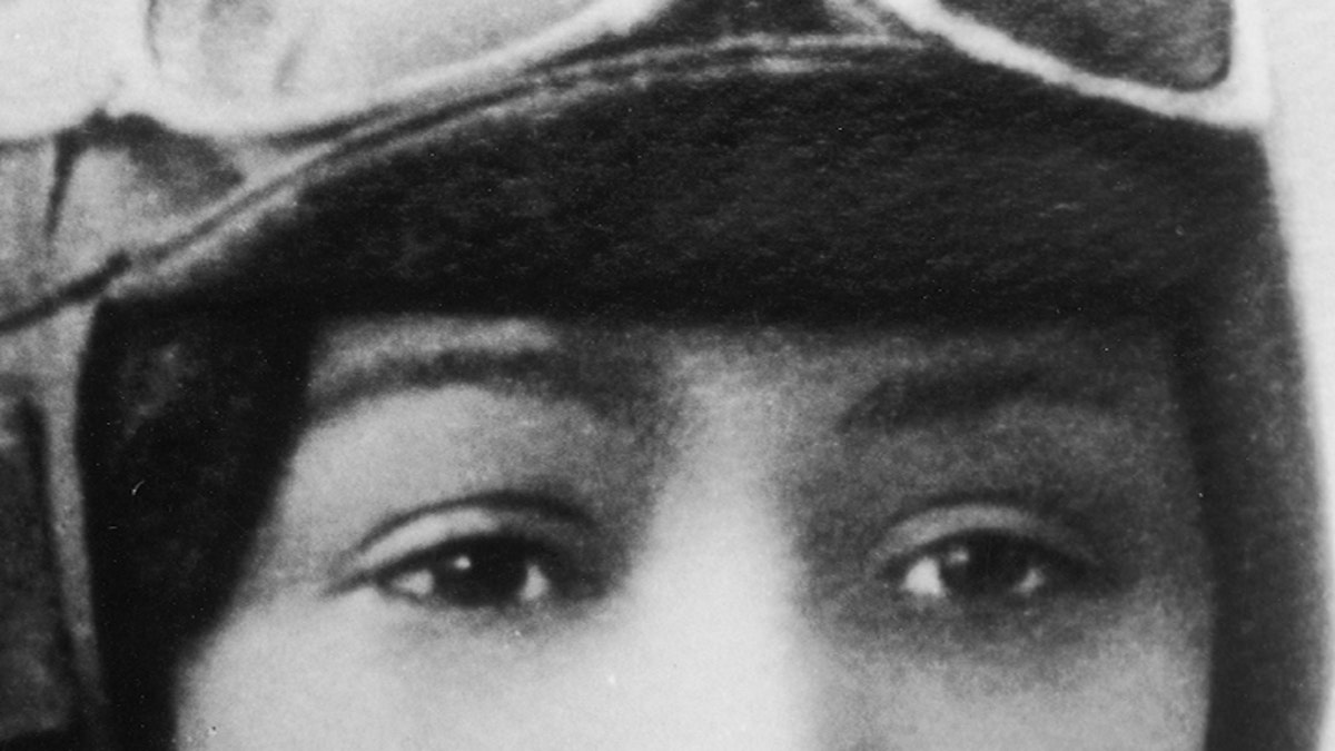 Bessie Coleman: Pioneering Black Woman With International Pilot's ...