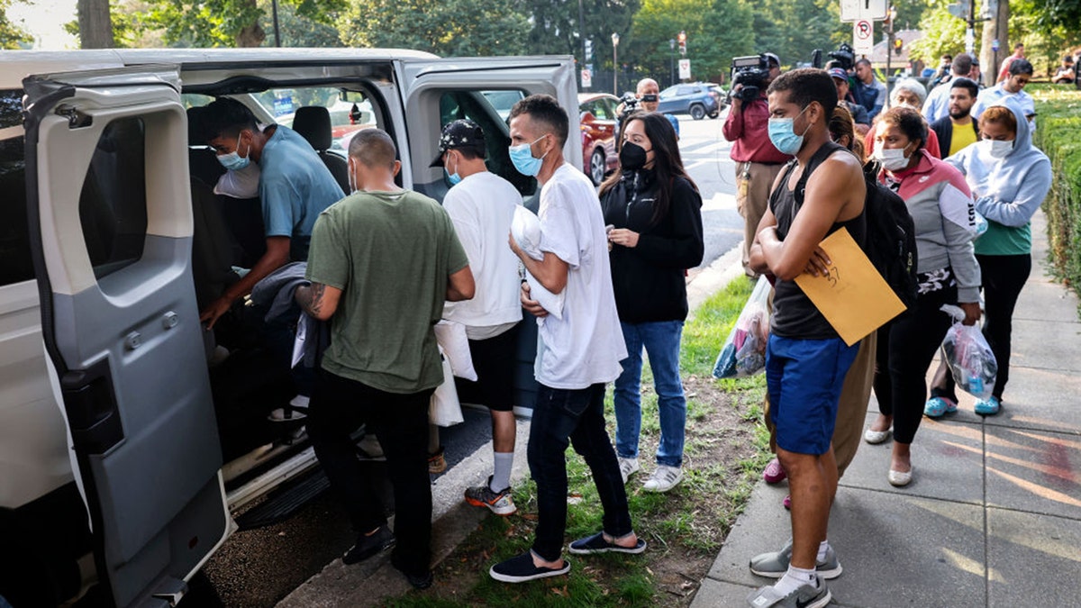Migrant DC busing