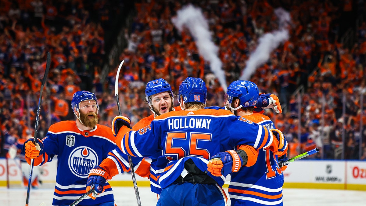 Oilers light the lamp