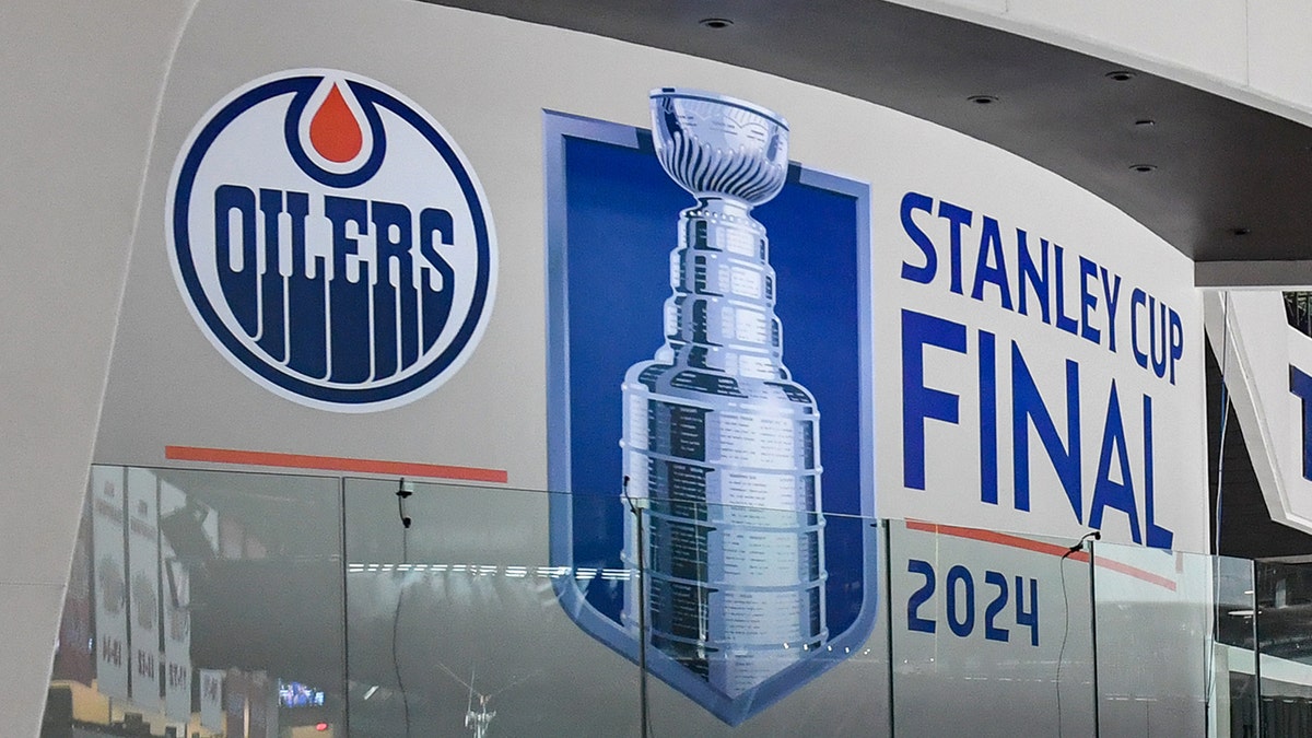 Oilers signage
