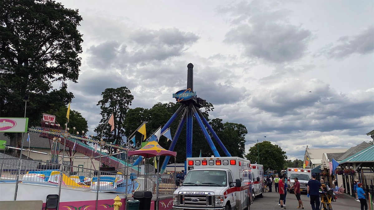 Oregon Officials Rescued 30 Riders Who Were Stuck Upside Down At An ...