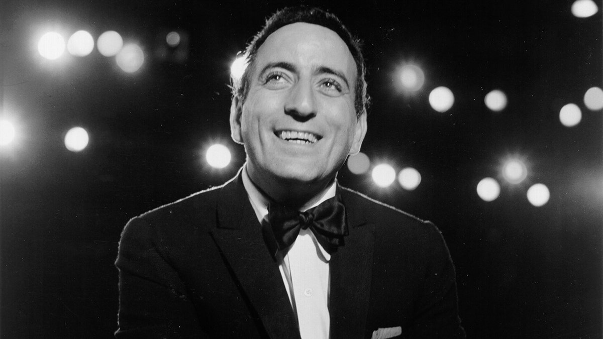 Tony Bennett in a black and white photo, in 1970