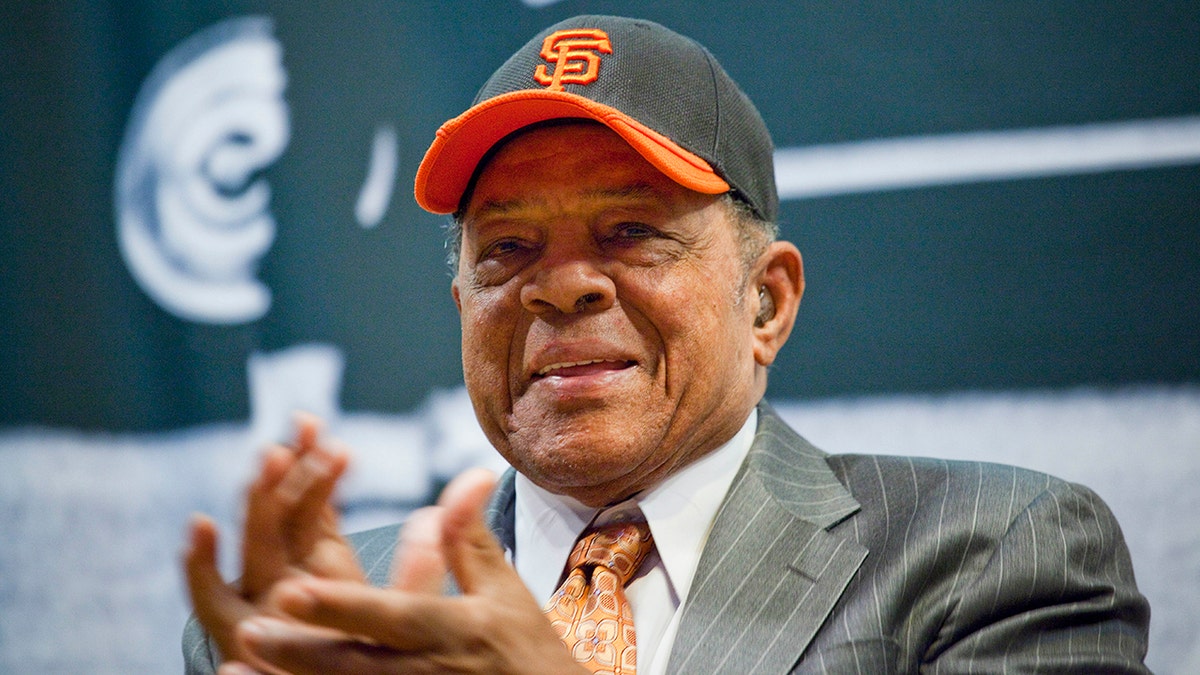 Willie Mays closes