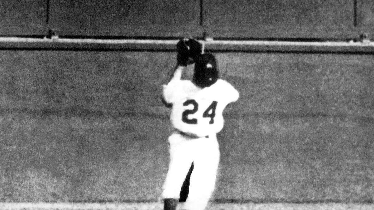 The Capture of Willie Mays