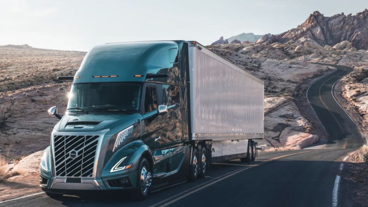 1 Brace yourselves as Volvo and Auroras autonomous big rigs prepare to hit the highways