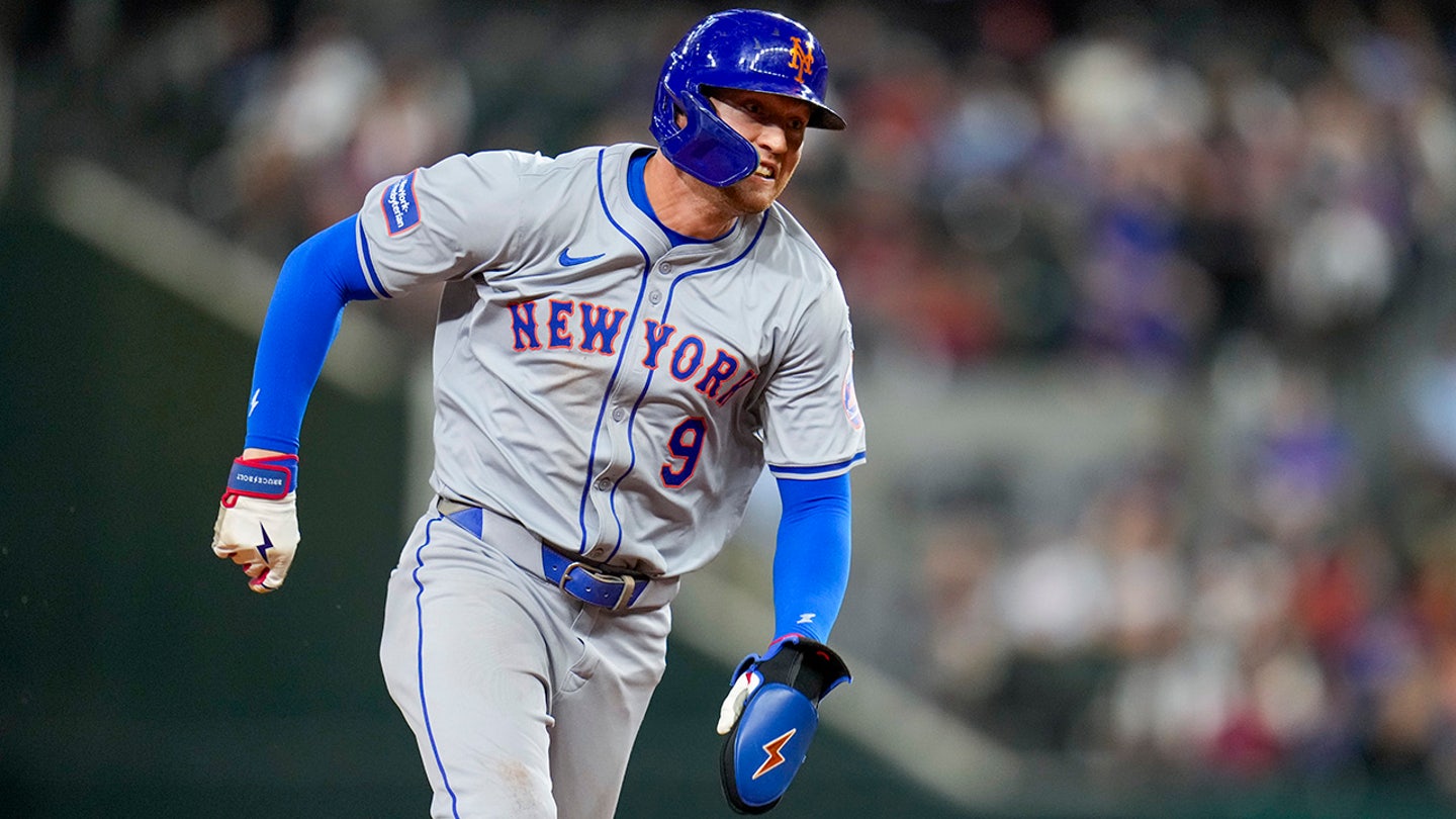 Unexpected Medical Episode Sidelines Brandon Nimmo, Avoids Serious Injury