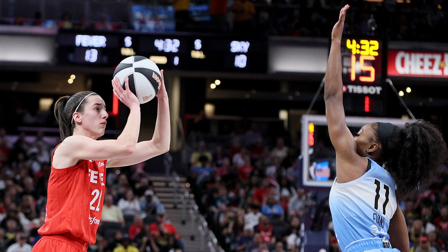 Paige Spiranac Condemns WNBA's Unfair Treatment of Rising Star Caitlin Clark