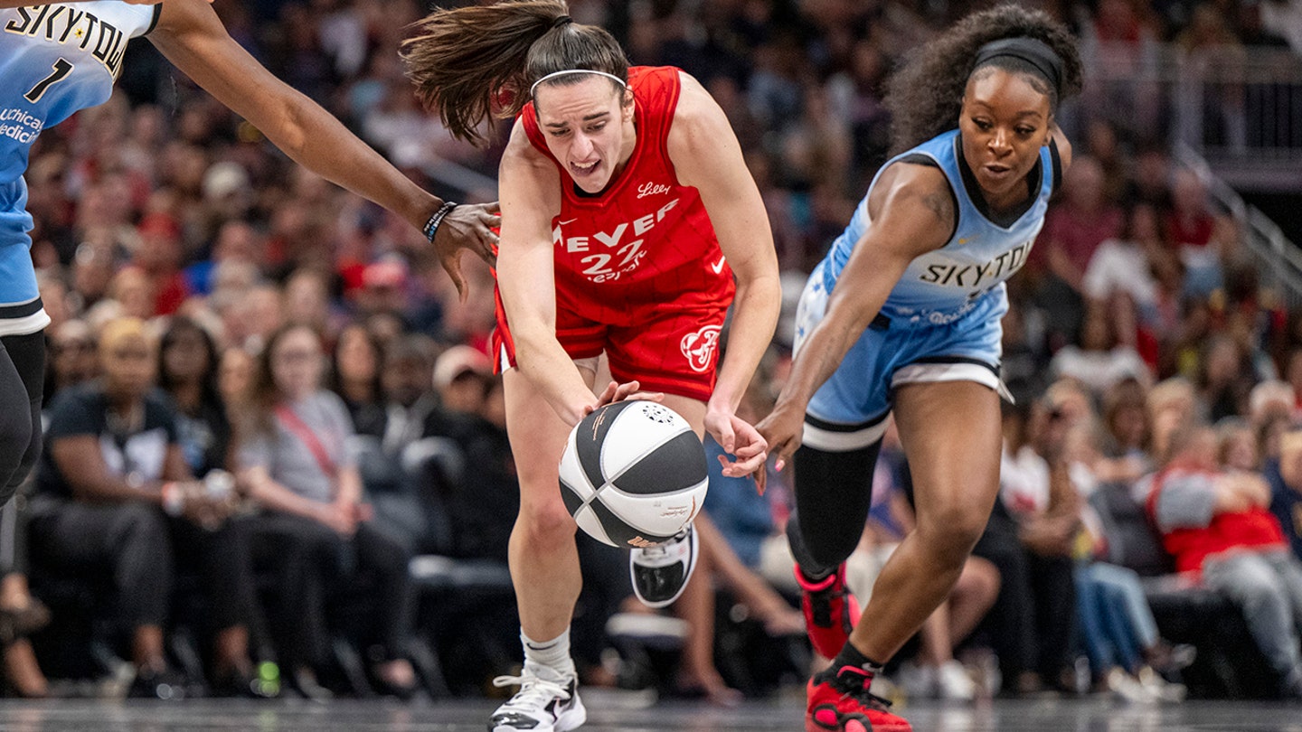 WNBA Players Criticized for Treatment of Rookie Caitlin Clark