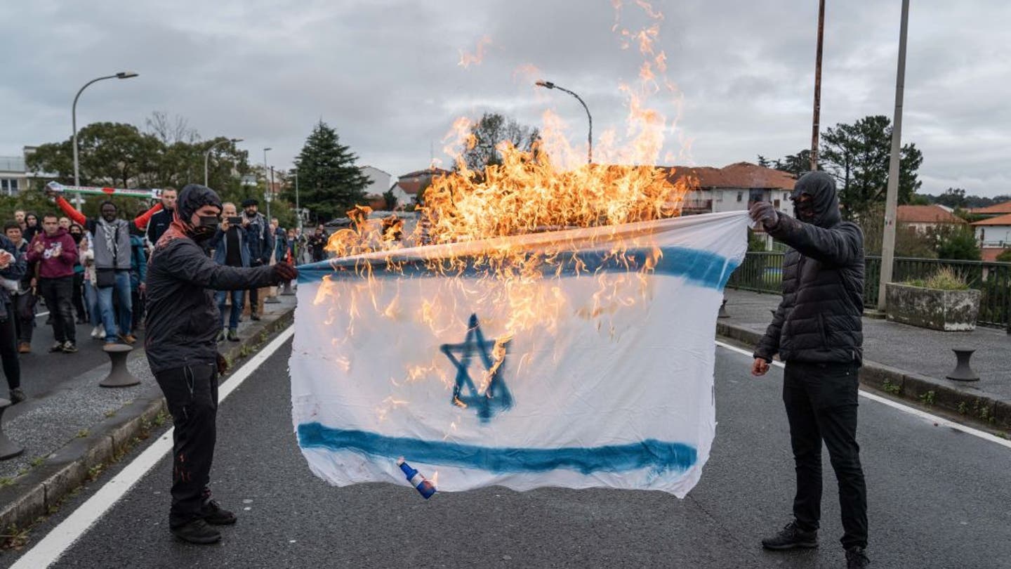 Europe's Jewish Population Targeted Amid Surge in Antisemitism Following Diplomatic Recognition of Palestinian State