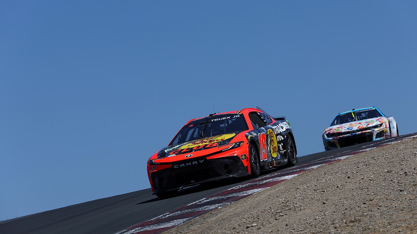 Larson Captures Sonoma Win, Solidifies Playoff Spot in Thrilling Finish